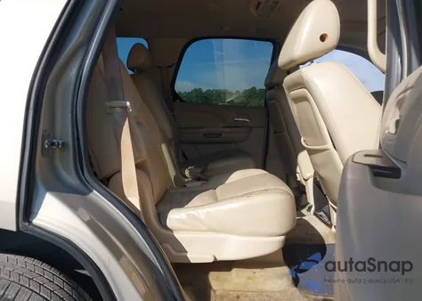 2007 Cadillac Escalade Standard z USA, uszkodzony, nr VIN 1GYEC63827R385546